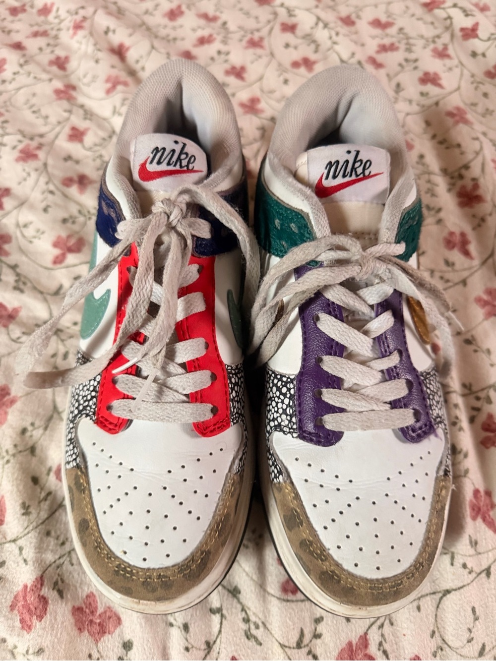 Nike Kids Multi-Color Low-Top Sneakers - White with Red, Purple, Teal Accents